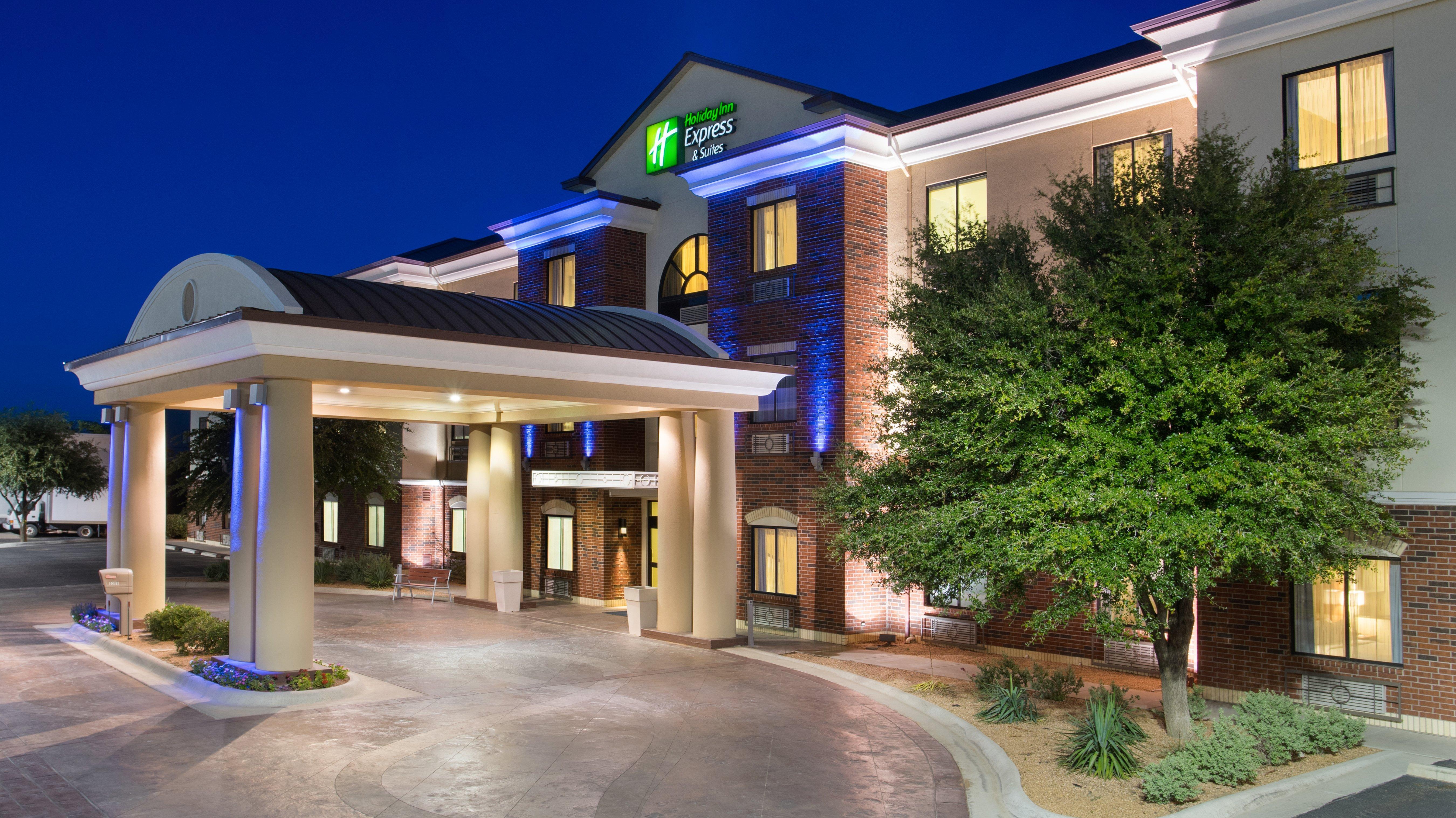 Holiday Inn Express & Suites Midland Loop 250 By Ihg Exterior photo
