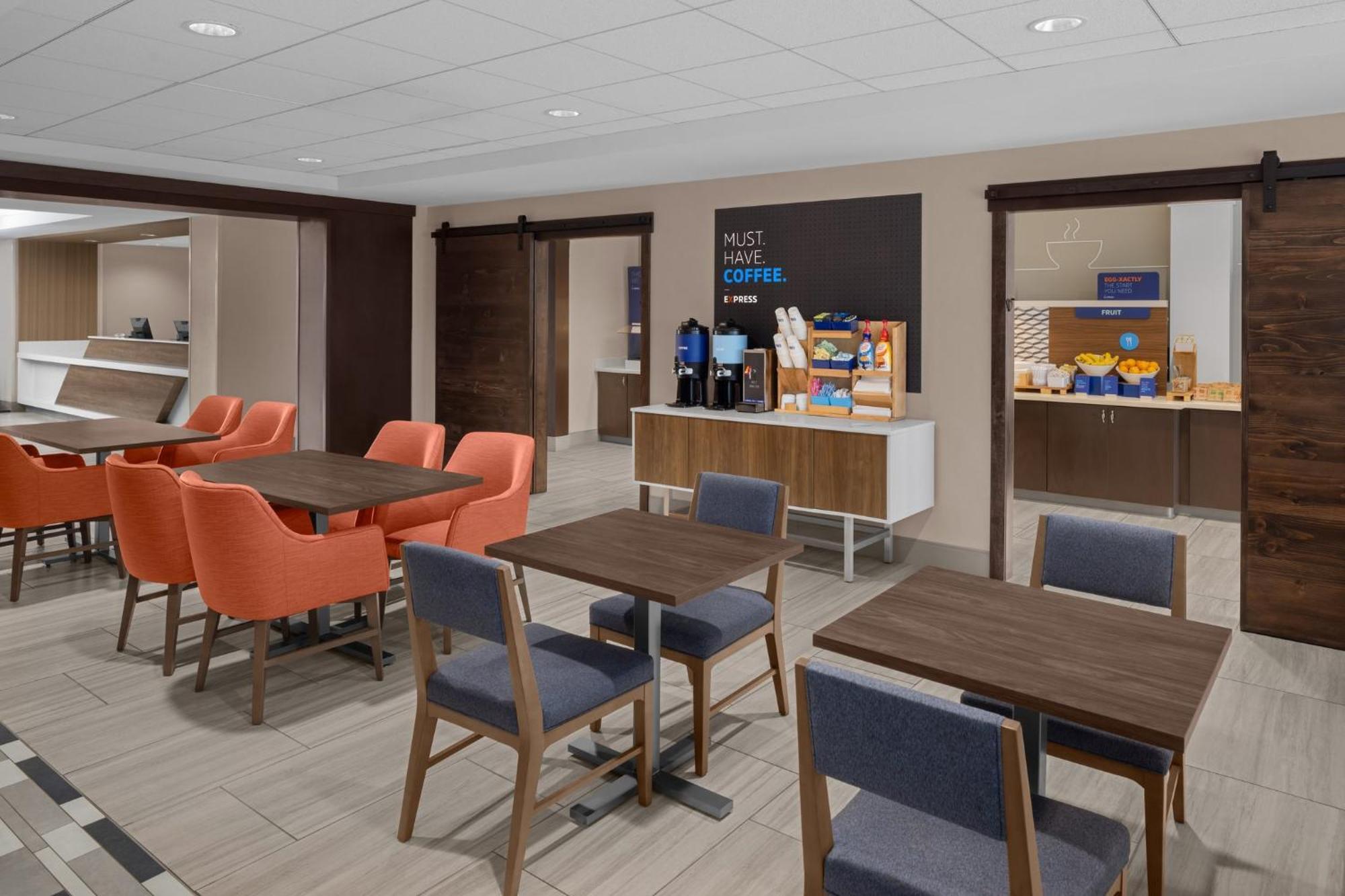 Holiday Inn Express & Suites Midland Loop 250 By Ihg Exterior photo